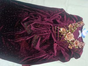Elegant Velvet Embroidered Kurta