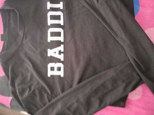 Black "Baddie" Cropped Long Sleeve Top