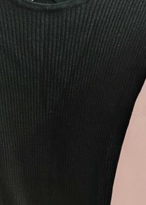 Black Ribbed Top