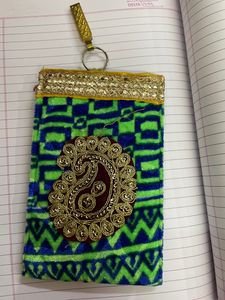 Mobile purse for ladies