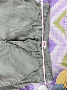 Levis olive Cargo Pants
