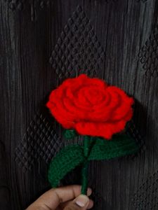 🌹 Handmade Crochet Red Rose (Single Stem)