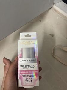 L'Oreal Paris Glycolic-Bright Anti-Dark Spot UV Fl