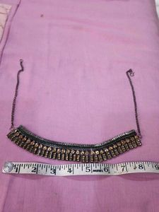 "Black golden Choker Neckpiece"🤗