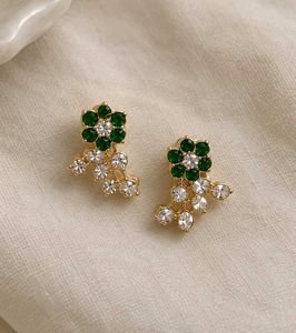 Trendy 3-Pair Emerald &amp; Pearl Earring Pack💚✨