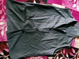 Women's Grey Sleeveless Blazer