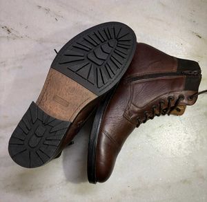 🆕Red Tape Leather Ankle Length Boots for Men