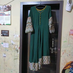 Green Kurta with Printed Sleeves