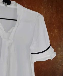 Chic White Bow Neck Blouse