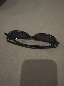 Chic Black Cat-Eye Sunglasses