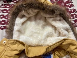 Stylish Fur-Lined Hooded Jacket