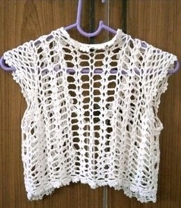 Cute White Neted Soft Woolen Short Shrug
