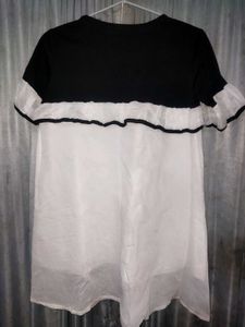 Chic Black &amp; White Ruffle Top