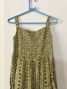 Ethnic White &amp; Olive dress with detachable jacket
