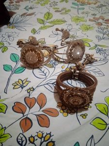 Exquisite Rhinestone Bangle Set