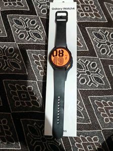 Samsung Galaxy Watch 4