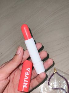 Nivea &amp; Tint It! Lip Balm  +1 freebie(bracelet)