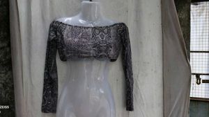 40209. Off-Shoulder Snake Print Crop Top