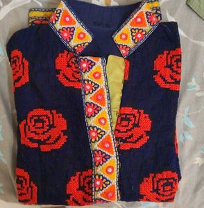 Blue Rose Print Kurta