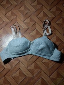 Nonpladded Comfortable Grey Bra Offer Price