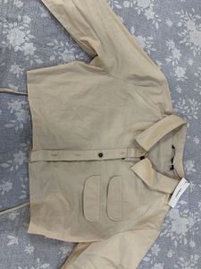 Stylish Beige Button-Up Crop Top
