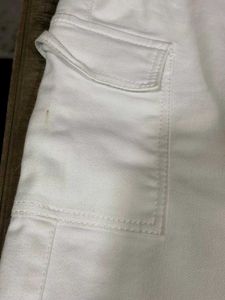 Trendy Low-Waist White Cargo Pants | Relaxed Fit 6