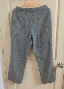 Chic Houndstooth Pants