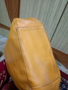 Stylish Yellow Leather Shoulder Bag