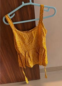 Yellow Bandej Top