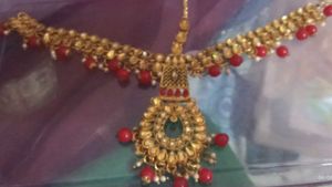 Elegant Gold &amp; Red Kundan Necklace Set