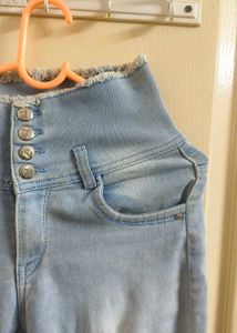 Light Wash High-Waisted Jeans