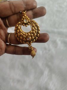 Beautiful Gold Plated Maang Tikka