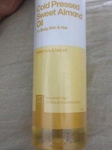 WishCare Cold Pressed Sweet Almond Oil