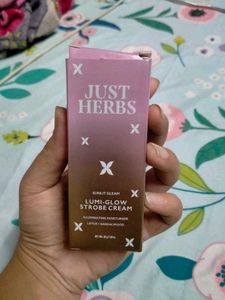 Just Herbs Lumi-Glow Strobe Cream✨
