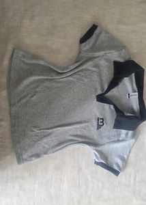 womans cropped Grey Polo T-Shirt