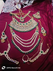 Emerald Kundan Jewellery Set