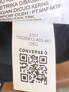 Converse Varsity Windbreaker Jacket – XL