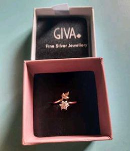 Rose Gold Floral Chic Ring