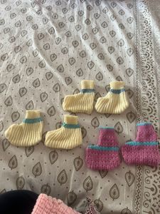 Woollen Socks N Sweater For Infant