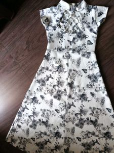 Chic Floral Print Dress