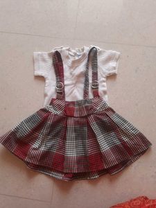 Combo 3 Dungarees/peticoat