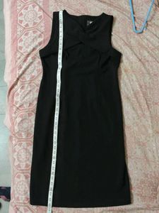 Chic Black Dress ( Brand New)