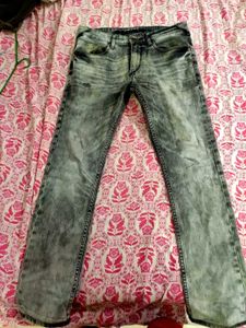 Light Wash Denim Jeans