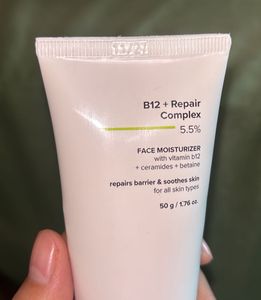 Minimalist Face Moisturizer B12+Repair Complex