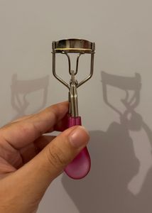 Eyelash Curler