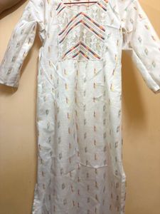 Elegant White Kurta with Colorful Print