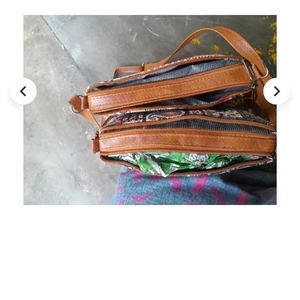Fresh New Wo Tag 🎉Beautiful Sling Bags (Set of 2)