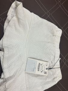 Zara White Textured Shorts
