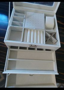 Elegant Jewelry Organizer Box