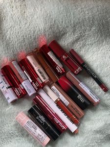 Collection of 17 Lipsticks